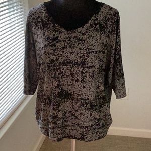 EUC Kieran black and gray burnout top